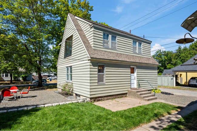 Photo - 208 N 8th St Unit A