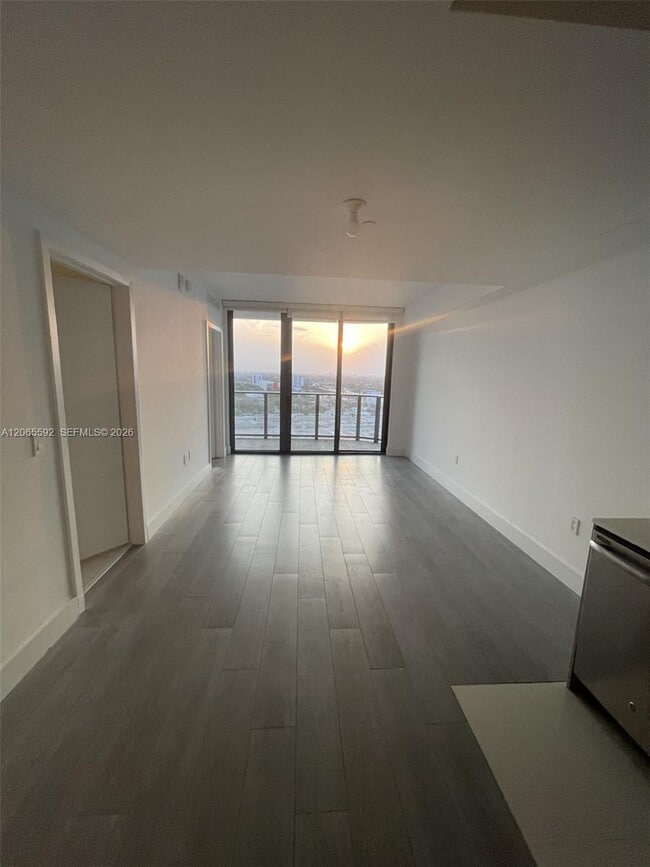 Photo - 121 NE 34th St Unit 1810