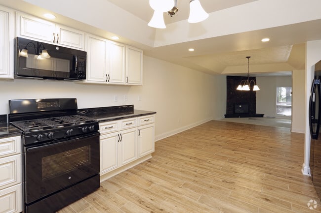 3BR - Kitchen