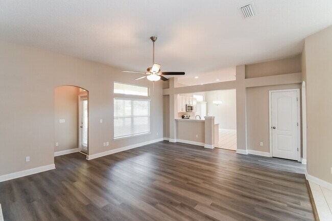 Photo - 9461 Maidstone Mill Dr E