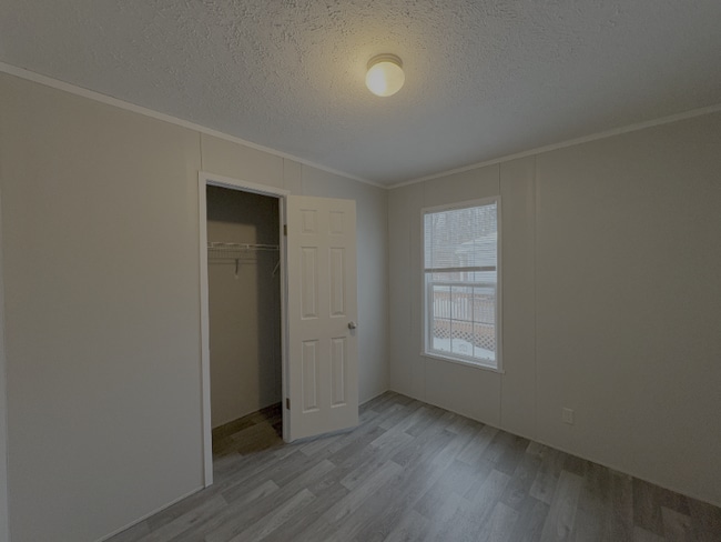 Photo - 237 Laurel Leah