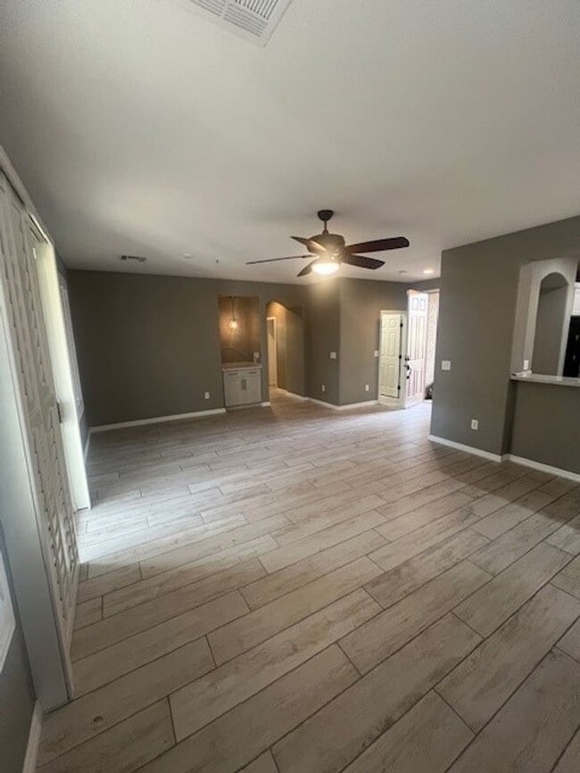 Photo - 10211 Maggira Pl