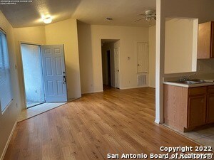 Photo - 14537 Clovelly Wood