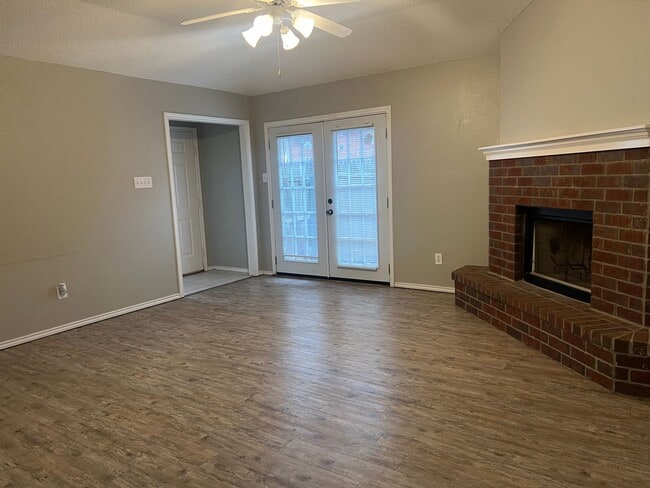 Photo - 2417 87th St Unit A