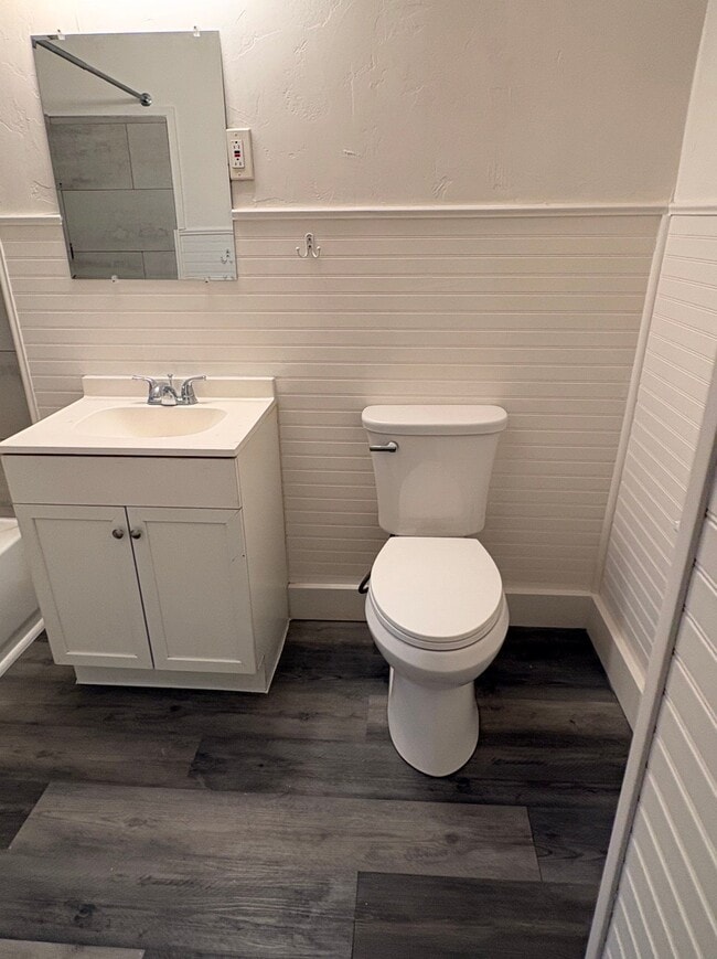 325 8th St Unit 327