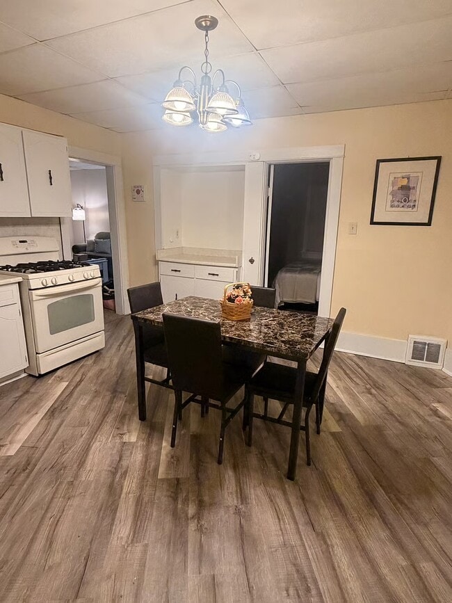 Photo - 3758A E Edgerton Ave Unidad Upper