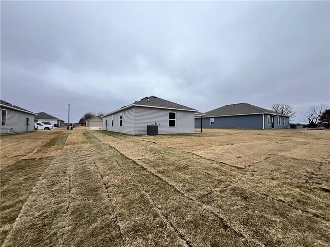 Photo - 2820 Evans St