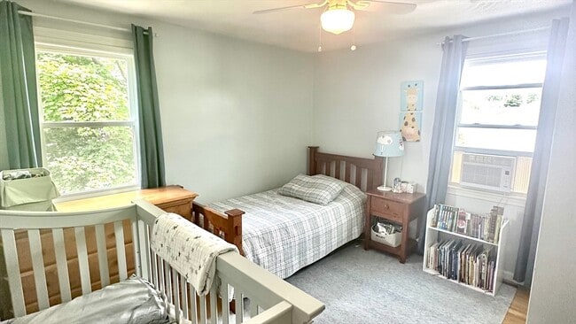 Photo - 28 Evergreen Ave