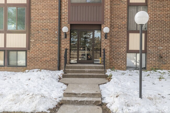 Photo - Hawthorne Village Condominiums