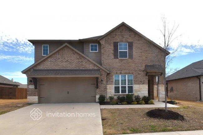 Building Photo - 1504 Smoke Signal Ln