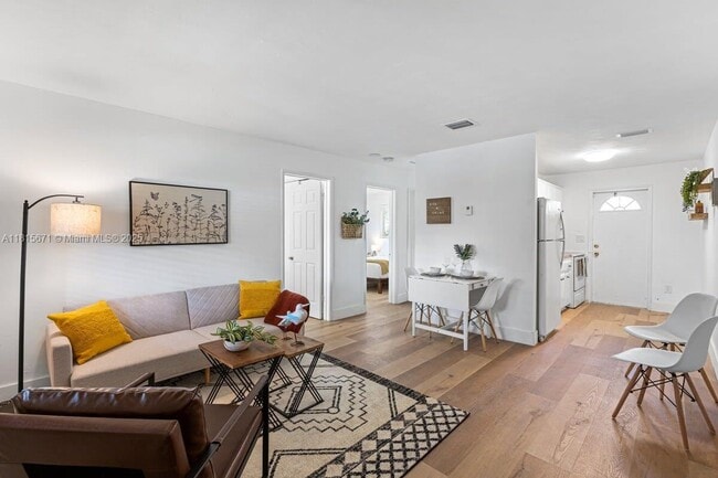 Photo - 1048 NE 13th Ave Unit 1048