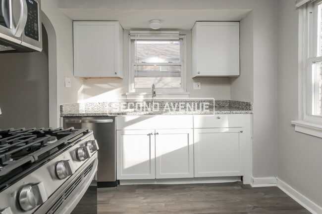 Photo - 610 Churchill Ave