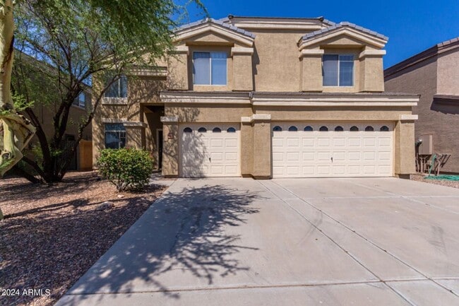 Building Photo - Spacious 7 bedroom in Maricopa!