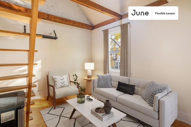 Building Photo - 1443 Parkwood Pl NW Rental