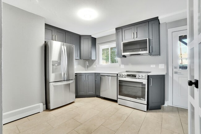 Photo - 8973 Mccoy Pl Unidad 8973