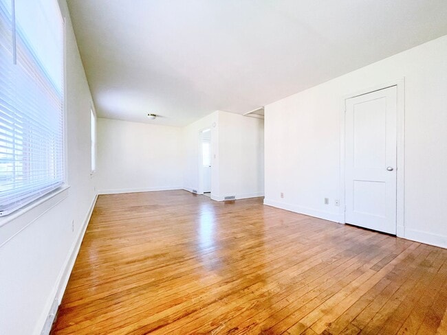 Photo - Latham Park Manor