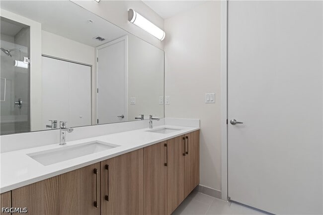 Photo - 26600 Rosewood Pointe Dr Unidad B-101