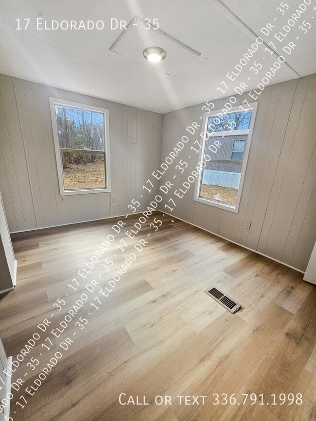 Photo - 17 Eldorado Dr