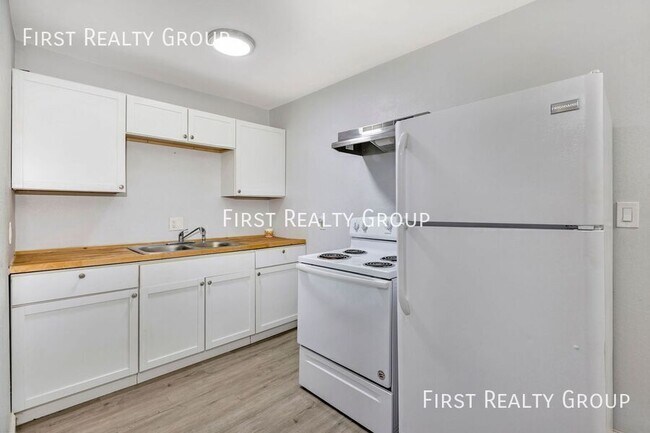 Photo - 5600 N Main St Unidad #104