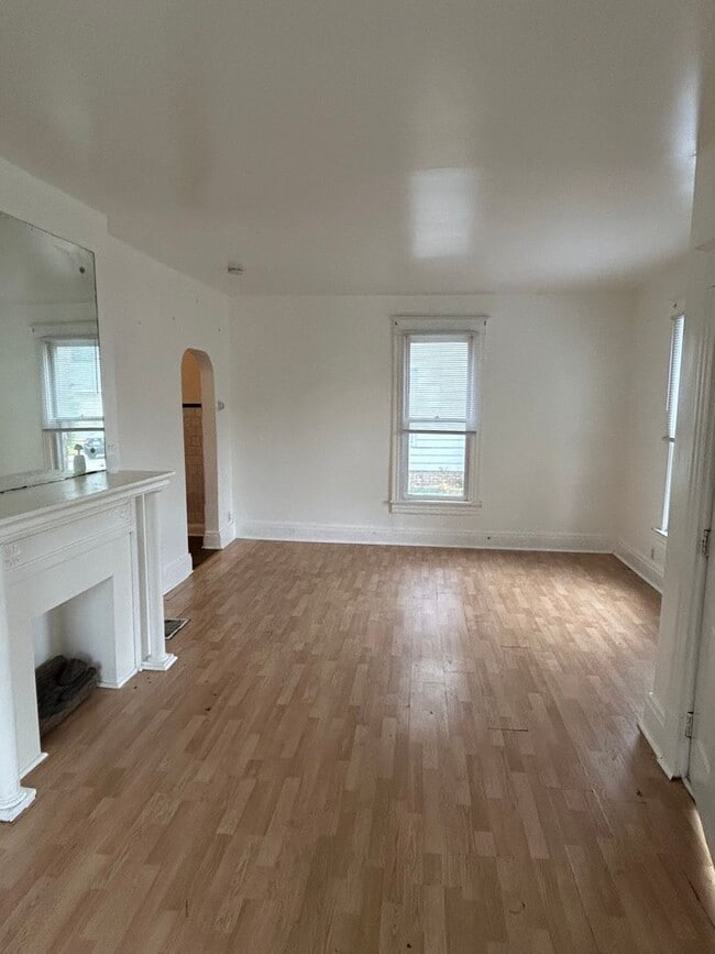 Photo - 3 Bedroom house one bath with den in Danville, IL