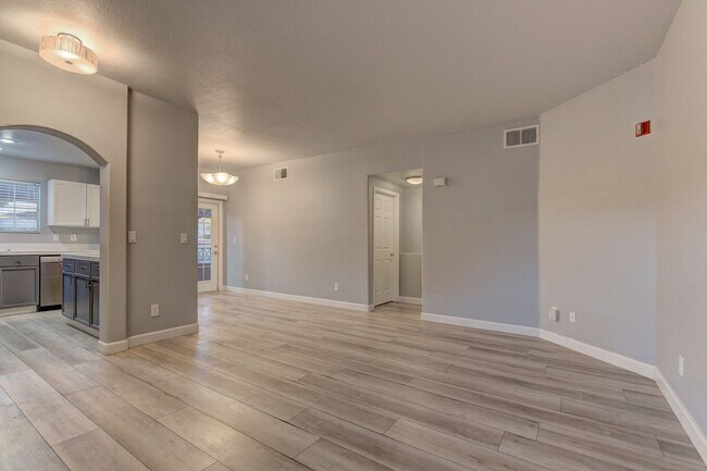 Photo - Corner Unit Condo in Gated Summerlin Commu...