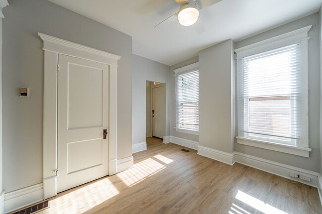 Photo - 954 Delaware Ave