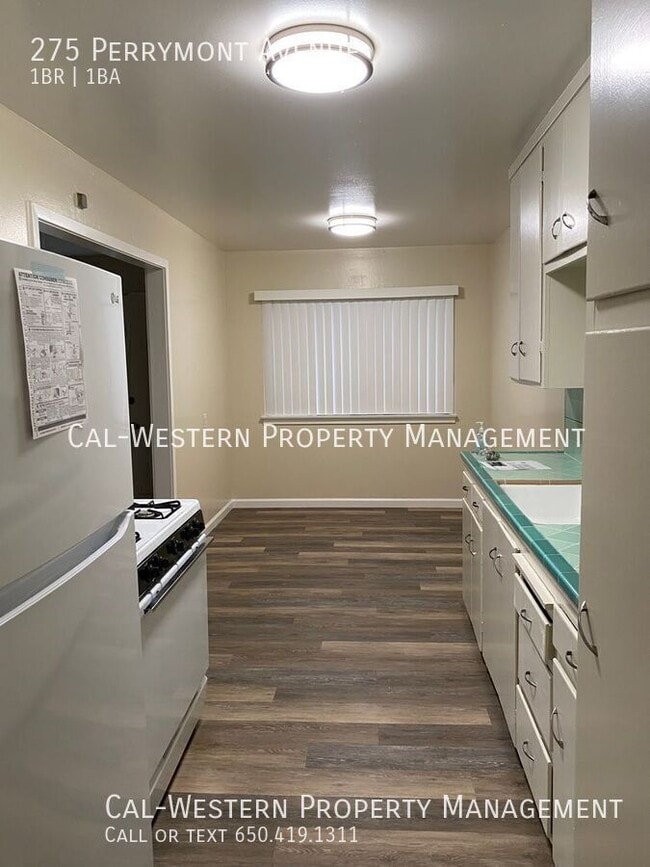 Photo - 275 Perrymont Ave