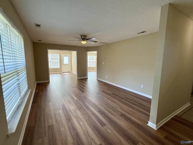 Photo - 143 Bremerton Dr SW
