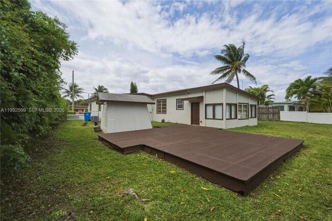 Photo - 3825 SW 33rd St