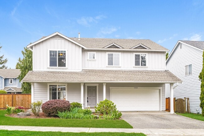 Building Photo - Updated 4 bedroom home in Devonshire neighborhood!