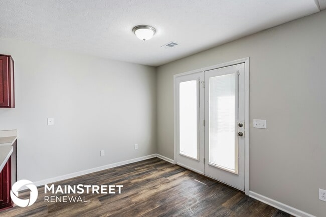 Photo - 2109 Freeman Ln