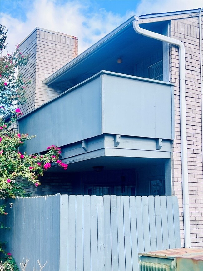 Photo - 9797 Leawood Blvd Unit 1412