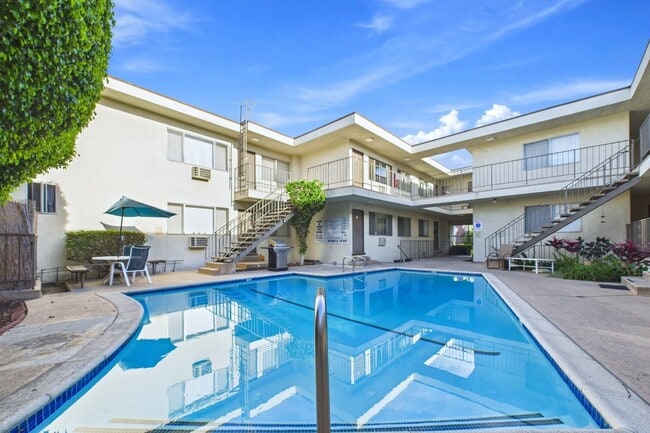 Photo - Oasis Apartments