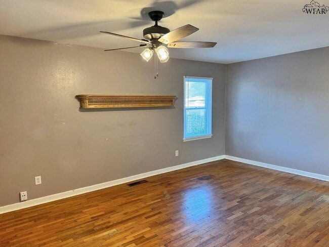 Photo - 4503 McCrory Ave