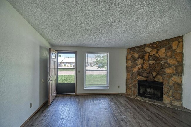 Photo - 2264 Donna Dr