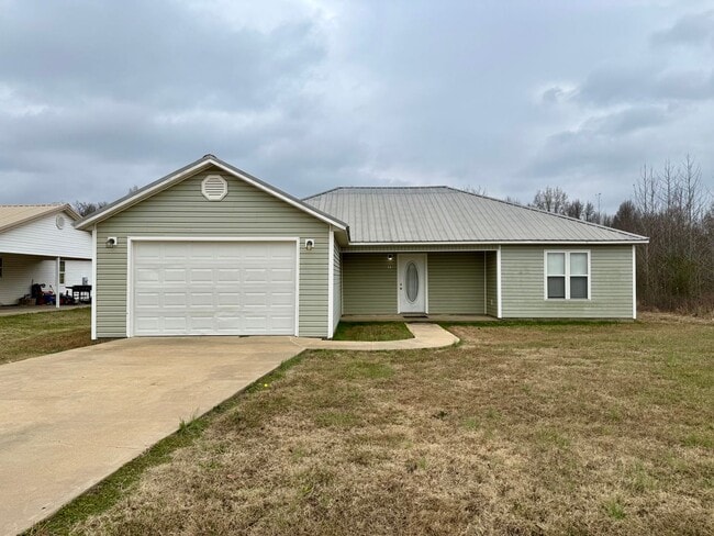 Building Photo - 3 Bedroom/2 Bathroom Home in Paragould AR - $1,350/month