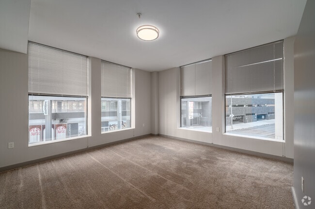 2BD, 2BA - 1240SF - Second Bedroom