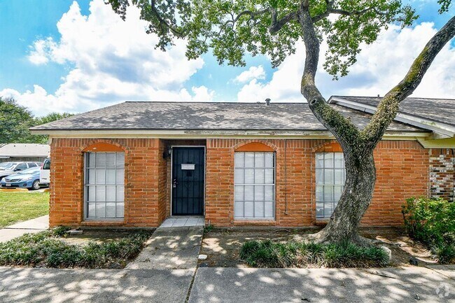 Building Photo - 1935 Campbell Rd Rental