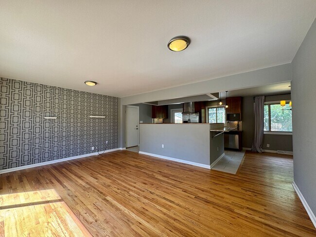 Photo - Large Single Family Home Available NOW!!