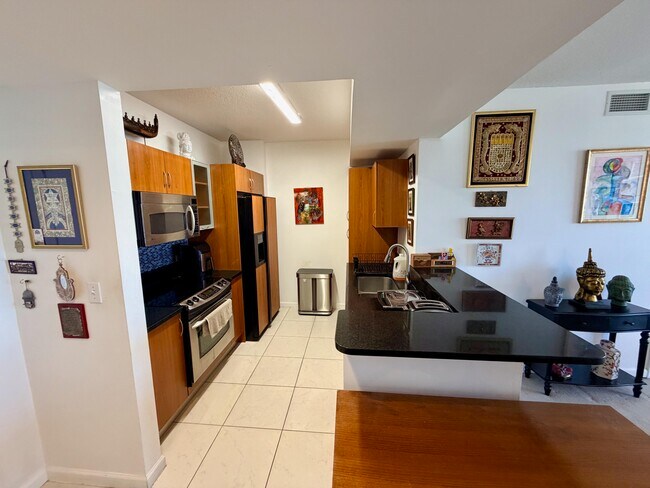 Photo - 2775 NE 187th St Unit 505
