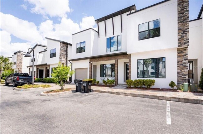 Building Photo - 320 Villa Domani Ct