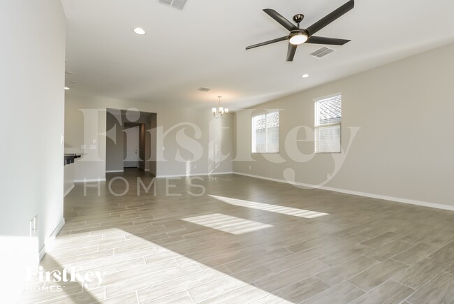 Photo - 8411 S 164th Dr