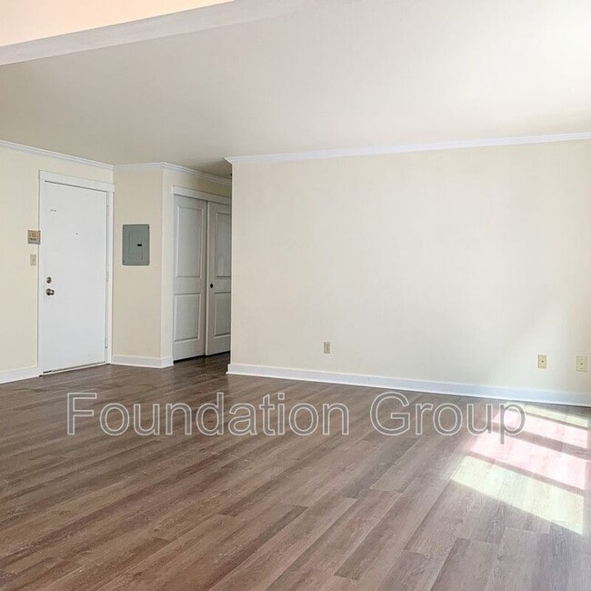 Photo - 1123 N 91st St