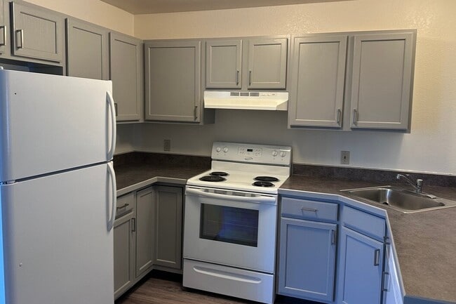 Appian Way Apartments