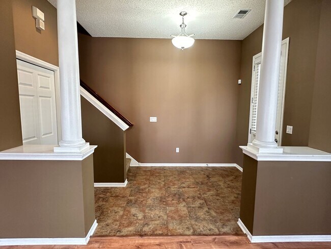 Photo - St Louis Park Town Home, Private 2 Car Gar...