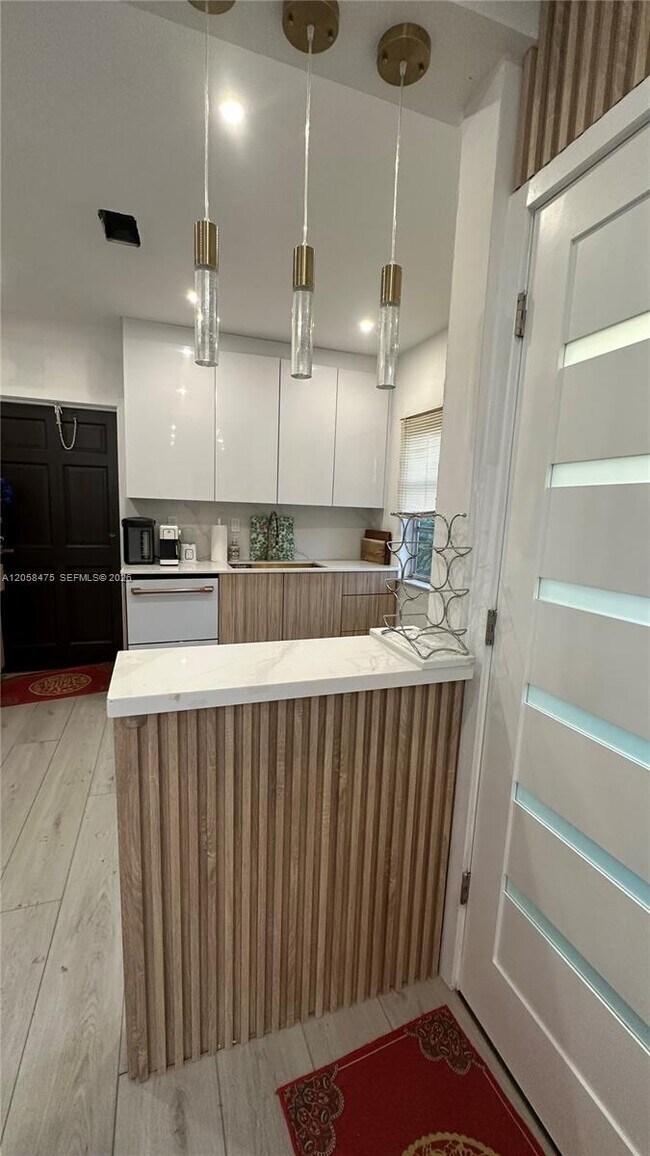 Photo - 1668 SW 20th St Unit 1
