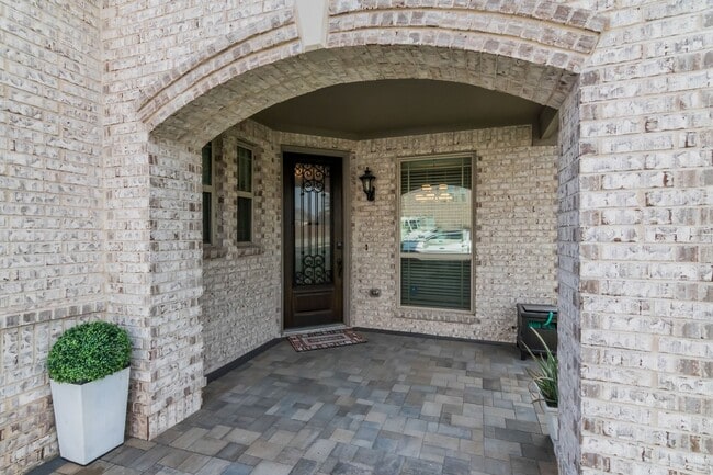 Photo - 1208 Sagewood Dr