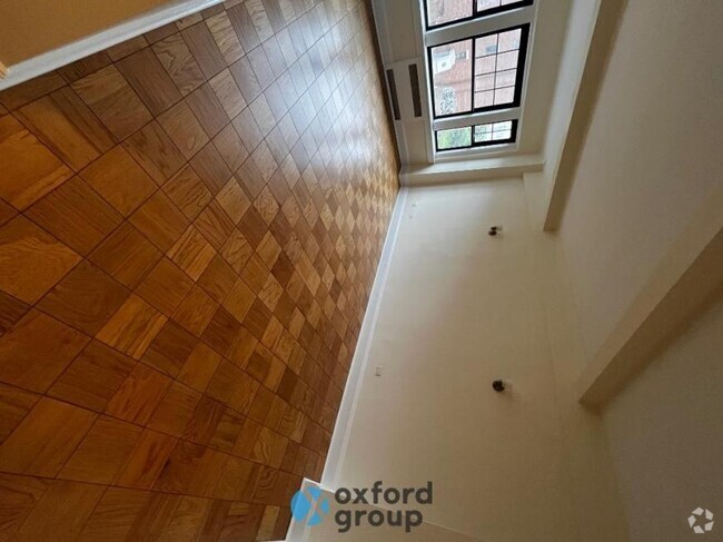 Building Photo - 1 bedroom in NEW YORK NY 10014 Unit 5G Rental