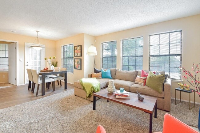 Photo - Park Laureate Apartment Homes