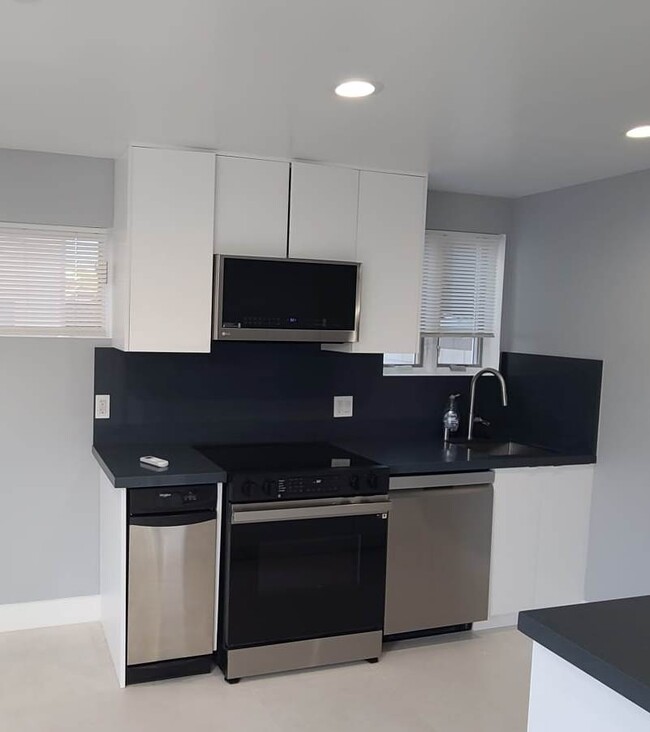 Photo - 2504 23rd St Condominio Unidad #B